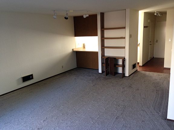 5th image of 268 Ventura Ave