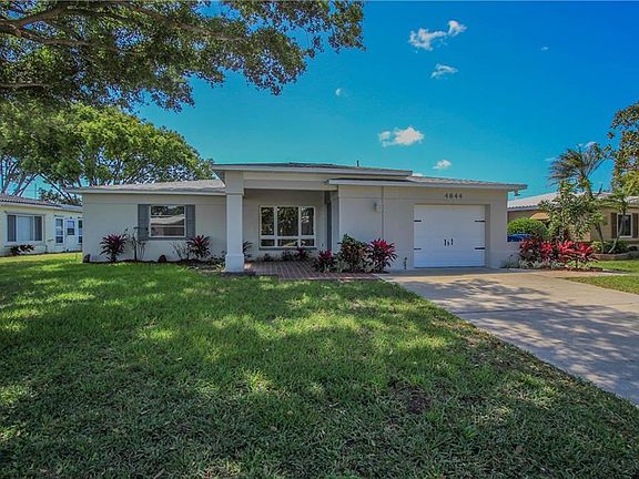 2nd image of 4844 Lake Charles Dr N
