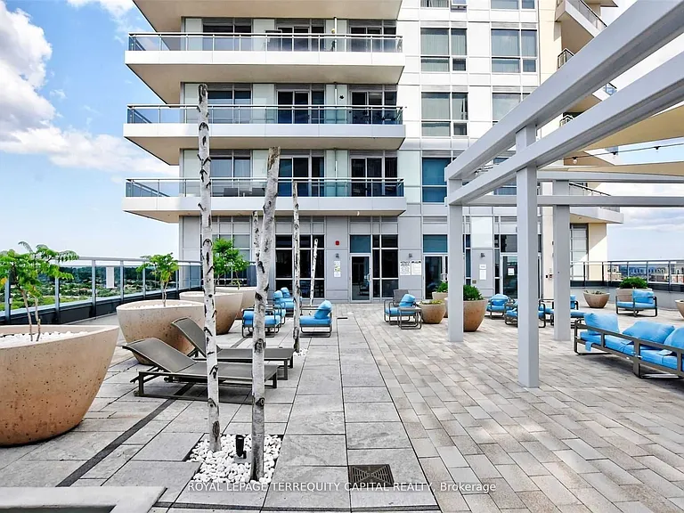 9201 Yonge St #NW-407 — Photo 11