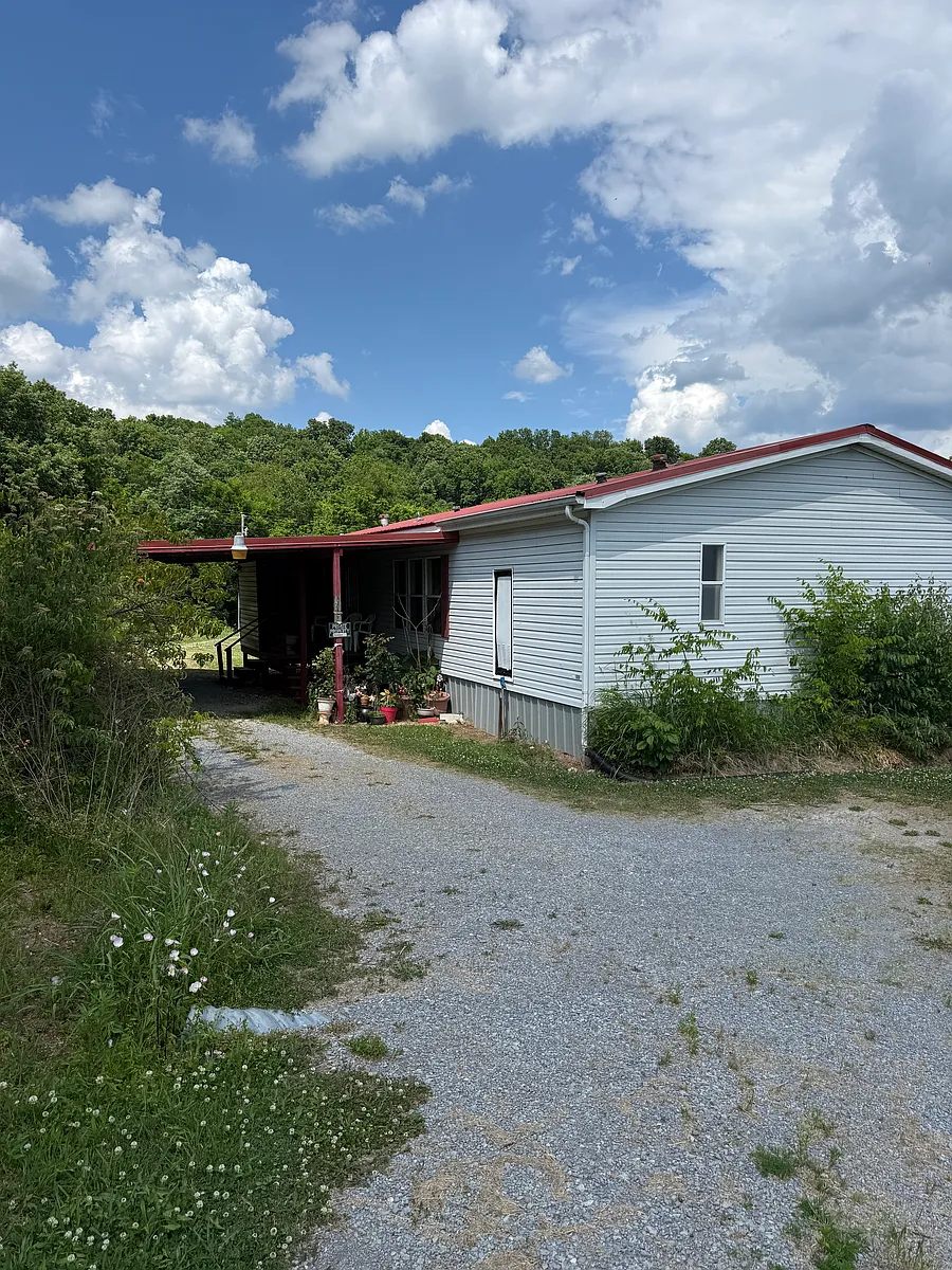 Building Photo - 3 Hughey Rd