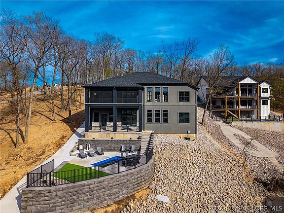 2nd image of 205 Beachnut Dr