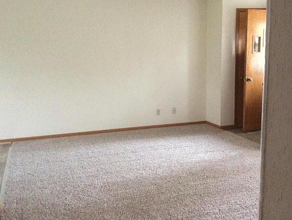 4th image of 1126 Seminole Dr