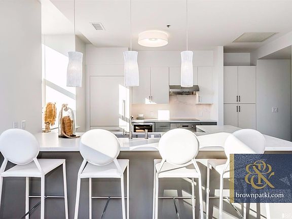 5th image of 690 Market St #702
