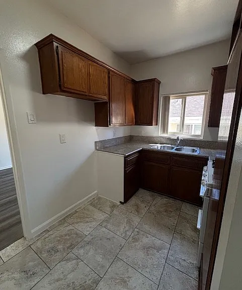 540 W 19th St — Photo 4