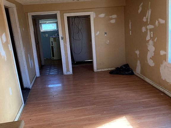 4th image of 109 Hillcrest St