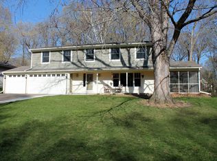 4109 Thrushwood Ln, Minnetonka, MN 55345