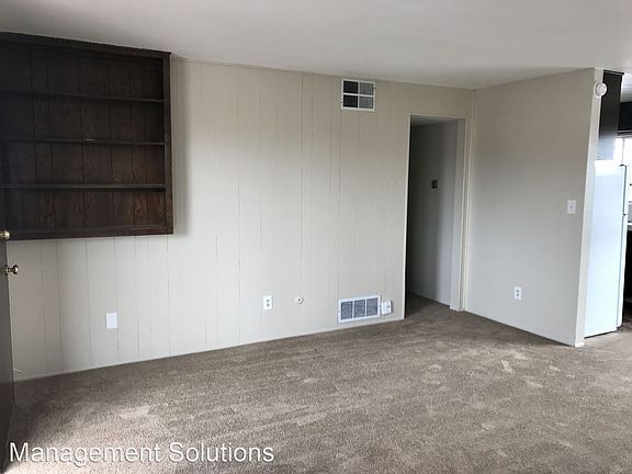 4th image of 4609 34th St APT 8