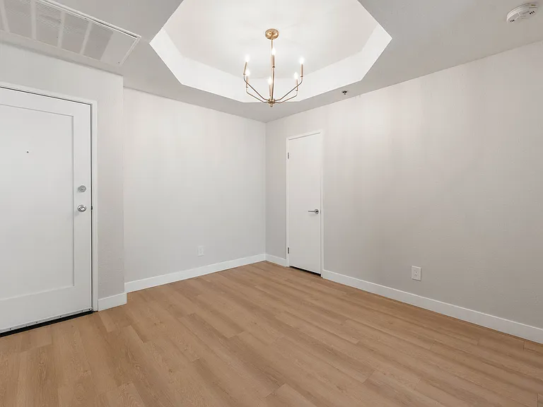 Veda Luxury Apartments — Photo 35