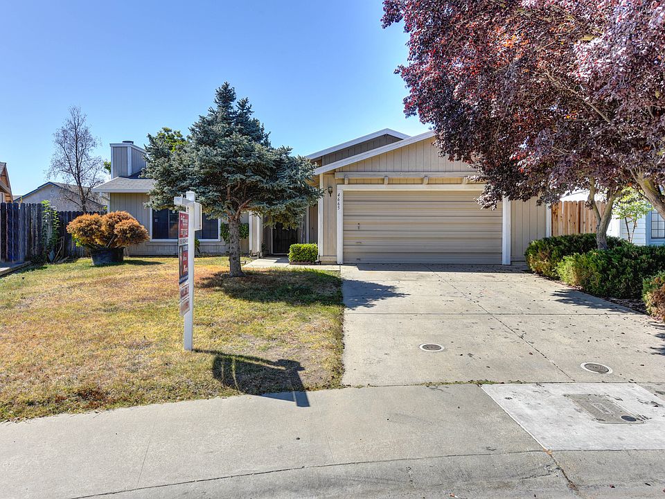 1st image of 4665 Baywind Dr
