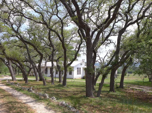 41 Big Joshua Creek, Comfort, TX 78013