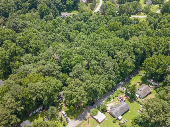 2308 Cherry Dr #146, Raleigh, NC 27603