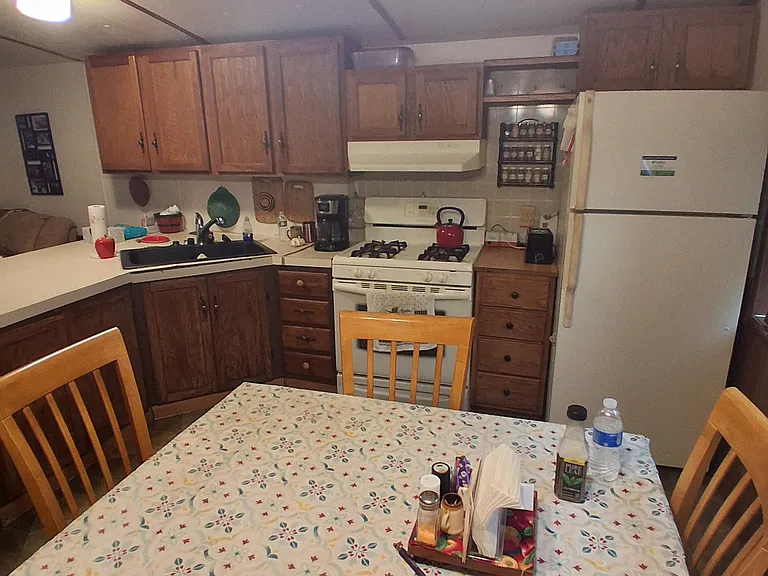 N9323 Berry Ave — Photo 10