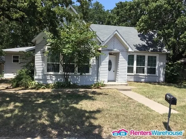 3904 Rees St, Greenville, TX 75401