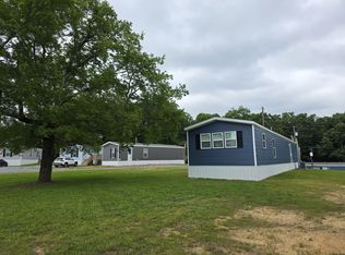 12 Bailey Ln, Rossville, GA 30741