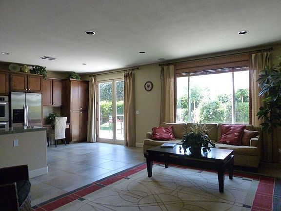 Family and breakfast areas