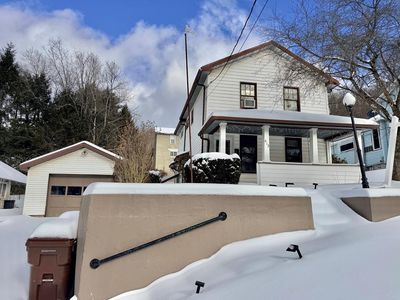 612 E Elm St, Titusville, PA, 16354