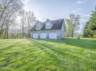 1007 San Martino Dr, Dandridge, TN 37725