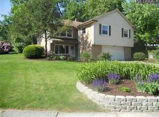 3740 Meadowbrook Blvd, University Heights, OH 44118