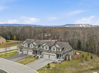 3 George Zubek Dr, Collingwood, ON L9Y1M5