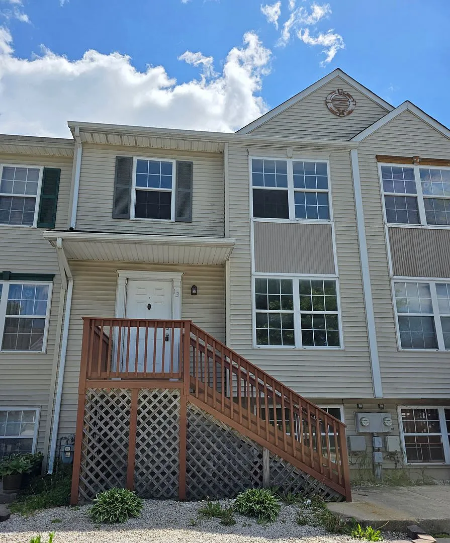 Townhome in Bear Area — Photo 1