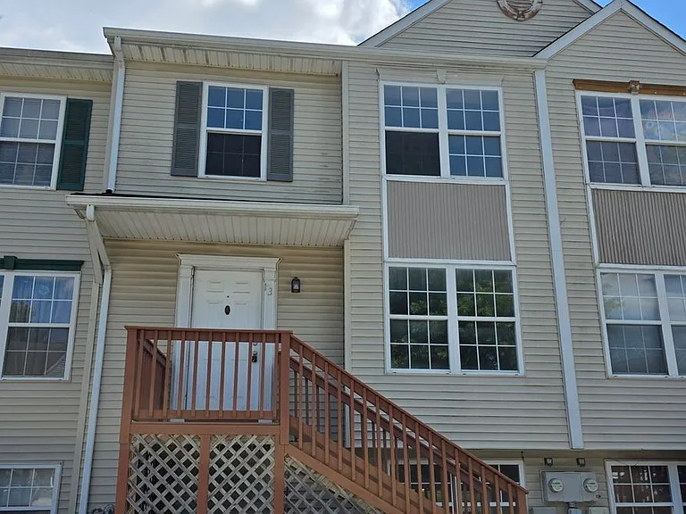 13 Farland Way — Photo 1