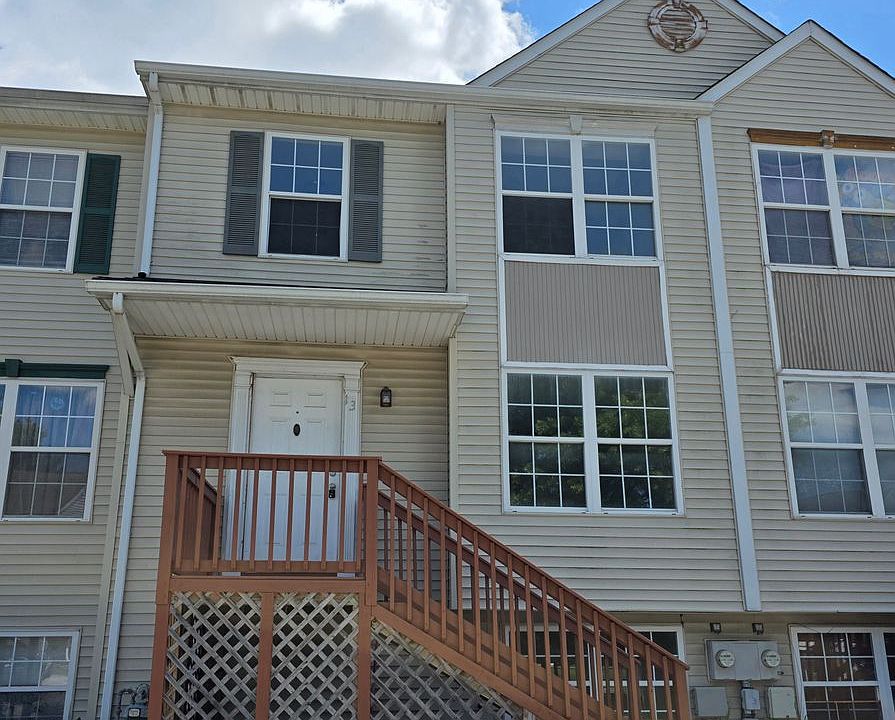 1st image of 13 Farland Way