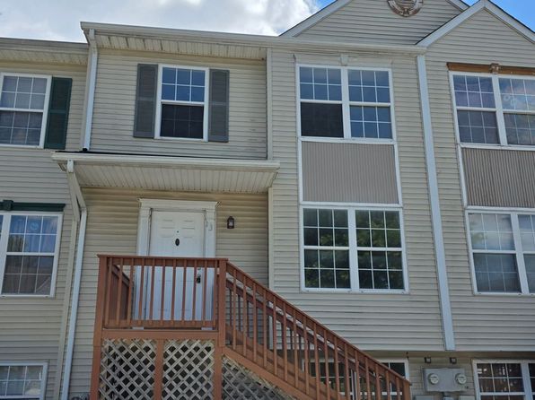 13 Farland Way