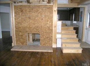 2806 W Carver St, Durham, NC 27705