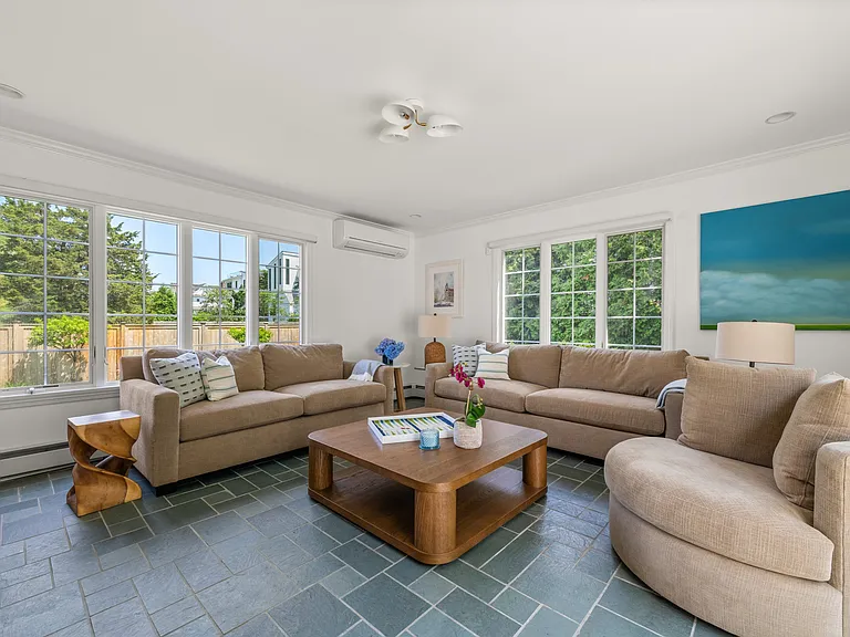 108 Harbor Rd — Photo 17