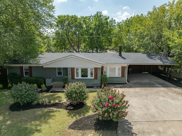 119 W Hall St, Grapevine, TX 76051