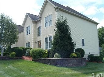 4th image of 4235 Fieldstone Dr