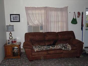 5th image of 378 Moffett St