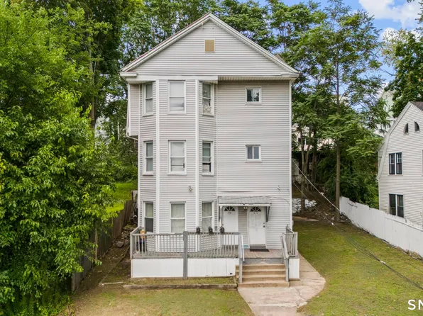 99 Lounsbury Avenue, Waterbury, CT 06706