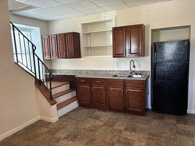 2 bed, 1.5 bath, 1000 sqft, $1,850 — Photo 3