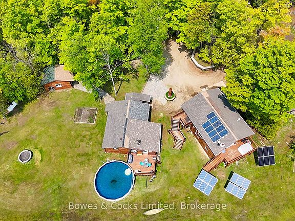 4th image of 2070 Fortesque Lake Rd