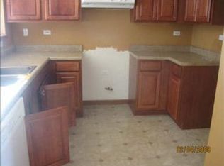 2458 Mayfield Dr, Montgomery, IL 60538