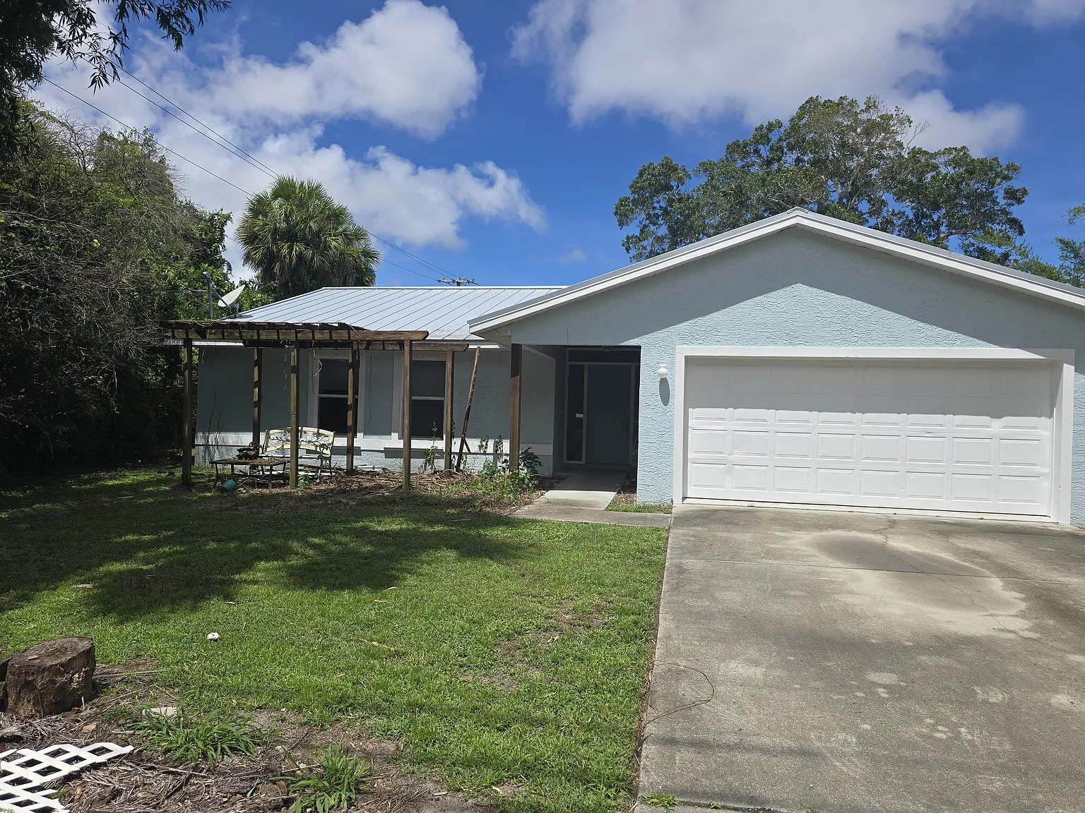 3 bed, 1556 sqft, $2,500 — Photo 1