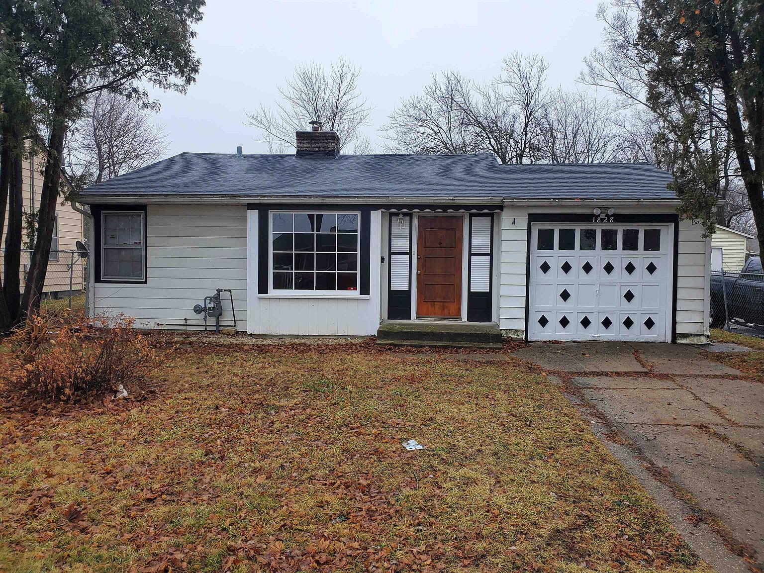 1828 Loomis St, Rockford, IL 61102 Zillow