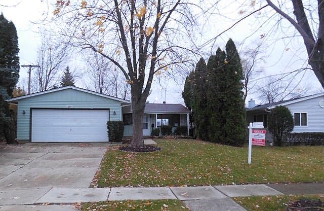 1st image of 18257 N Linda Ln