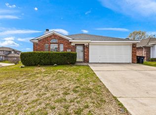 10213 Cypress Hills Dr, Fort Worth, TX 76108