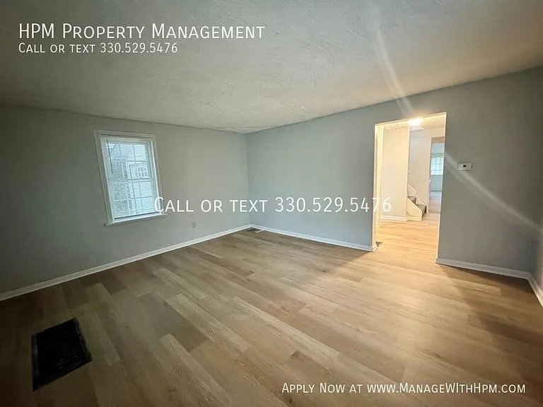 612 Guy St NW — Photo 2