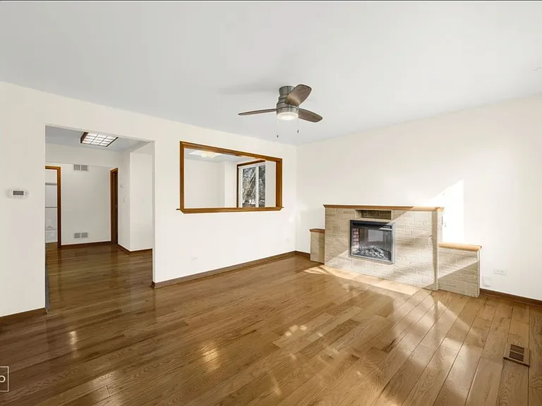 105 E Red Oak Ave — Photo 10