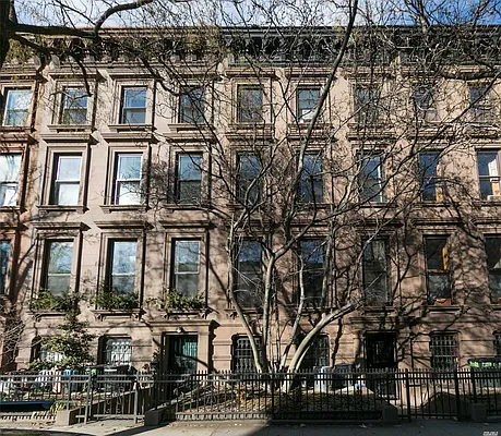 Rented by Century 21 American Homes | media 11