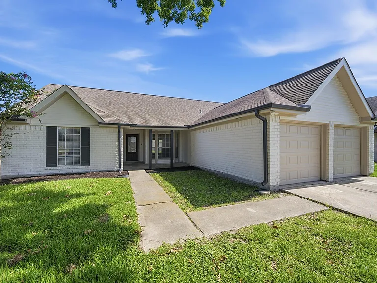 1805 Whitebriar Dr — Photo 3