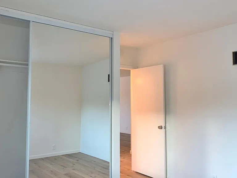 Bedroom (1)