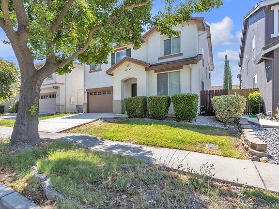 3rd image of 3143 Catalina Island Rd