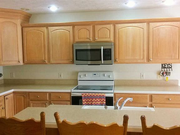 3rd image of 4541 Saybrook Dr
