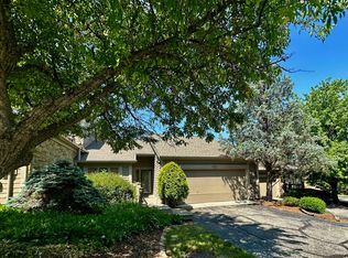 8424 Seabridge Way, Indianapolis, IN 46240