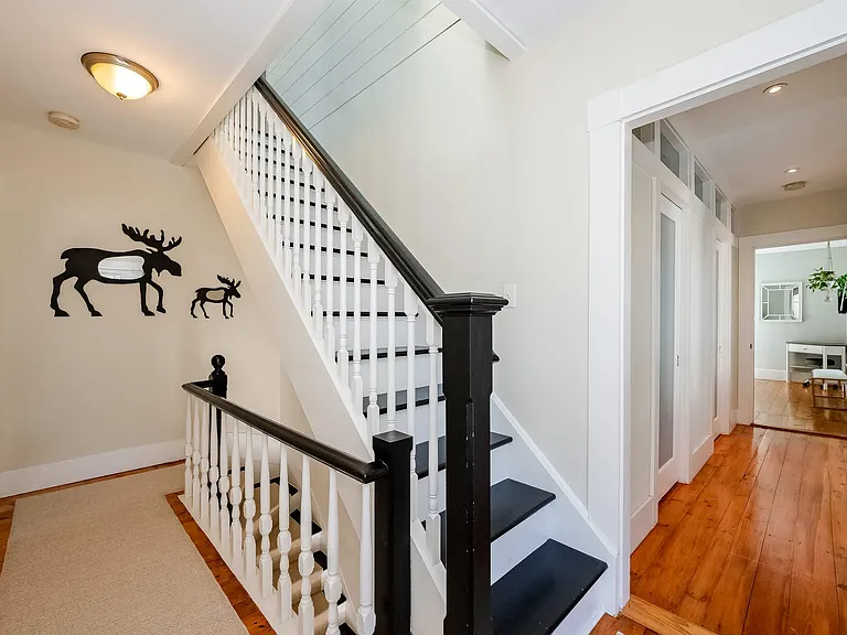 46 Dennett St — Photo 34