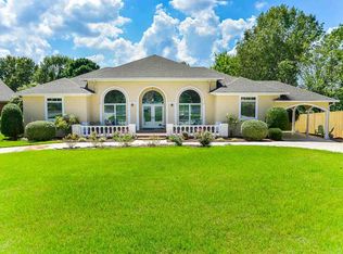 71 Shoreline Cir, Guntersville, AL 35976